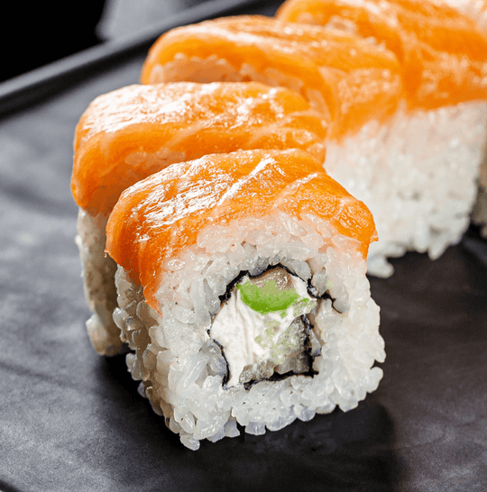 GOLDSTEIN SMOKED SALMON SUSHI ROLLS WITH CUCUMBER & CREAM CHEESE